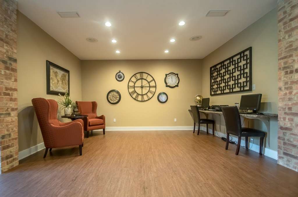 Bristol Apartment Living | 4055 Frankford Rd, Dallas, TX 75287, USA | Phone: (855) 328-4429