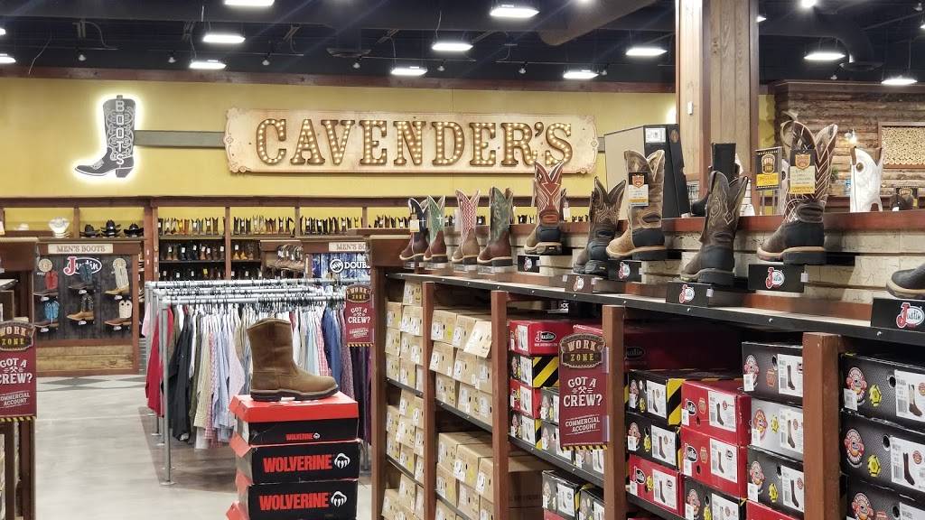 Cavenders Western Outfitter | 889 S 72nd St, Omaha, NE 68114, USA | Phone: (402) 393-2415