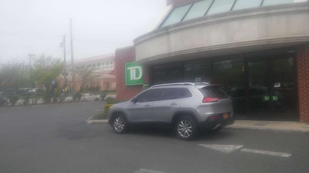 TD Bank | 929 Huguenot Ave, Staten Island, NY 10312 | Phone: (718) 966-1431