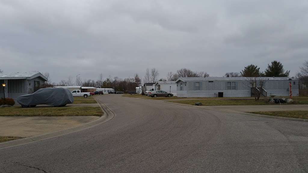 Homestead Mobile Home Park | 2667 Milmar Ct, Columbus, IN 47203, USA | Phone: (812) 372-5544