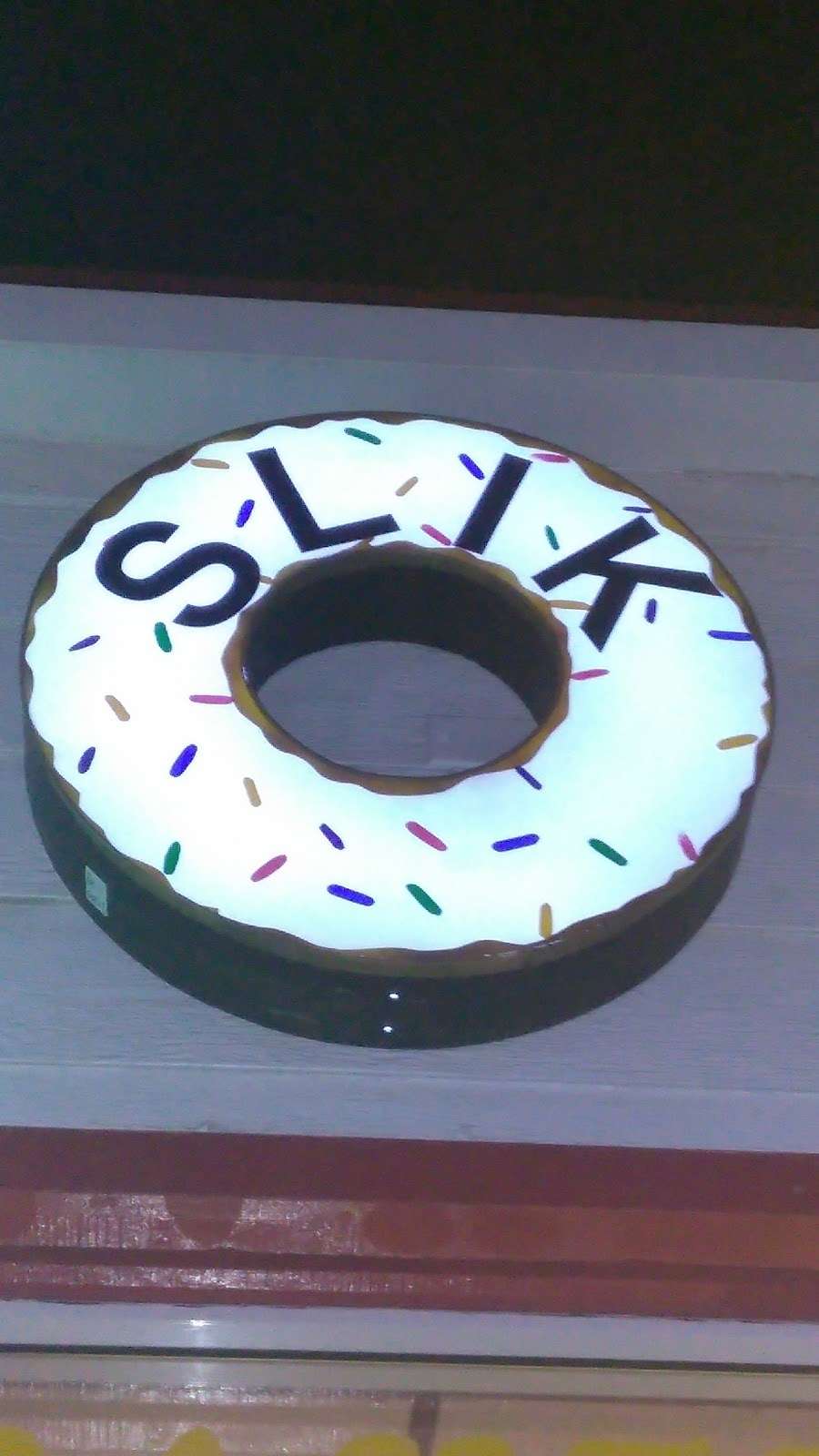 Silk Donuts | 13187 Main St, Hesperia, CA 92345, USA | Phone: (760) 956-3322