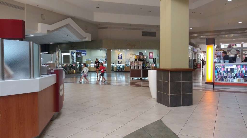 Lakeland Square Mall | 3800 US Hwy 98 N, Lakeland, FL 33809, USA | Phone: (863) 859-5414