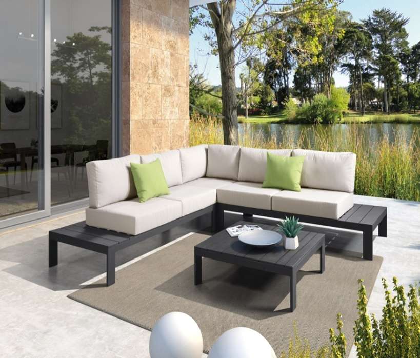 ML Outdoor Furnishing | 21011 Johnson St #105, Pembroke Pines, FL 33029, USA | Phone: (954) 441-5051