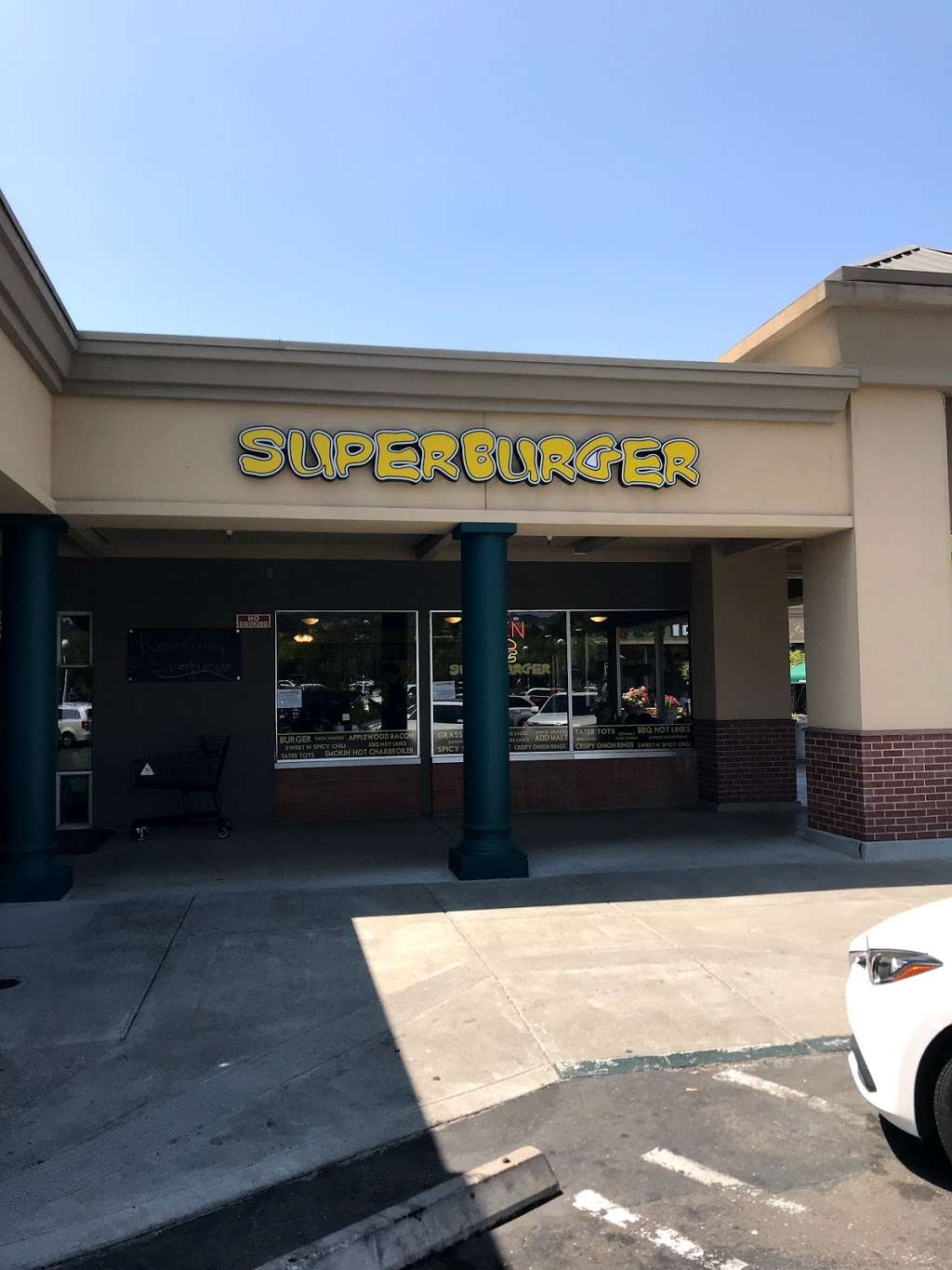 Superburger | 2781 Yulupa Ave, Santa Rosa, CA 95405, USA | Phone: (707) 303-7875