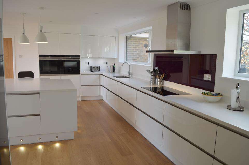 David Haugh Luxury Kitchens | Unit 8, Noblesgate Yard, Bells Yew Green, Tunbridge Wells TN3 9AT, UK | Phone: 01892 750310