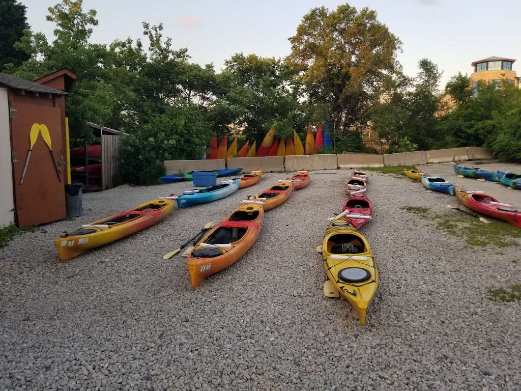 Kayak Chicago | 1501 N Magnolia Ave, Chicago, IL 60642, USA | Phone: (630) 336-7245