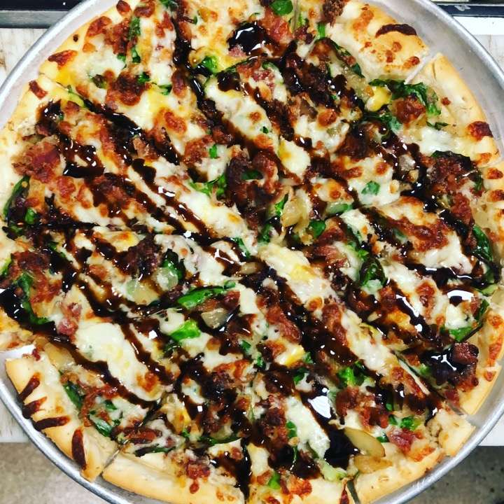 Old Shawnee Pizza | 6000 Roger Rd, Shawnee, KS 66203, USA | Phone: (913) 631-5716