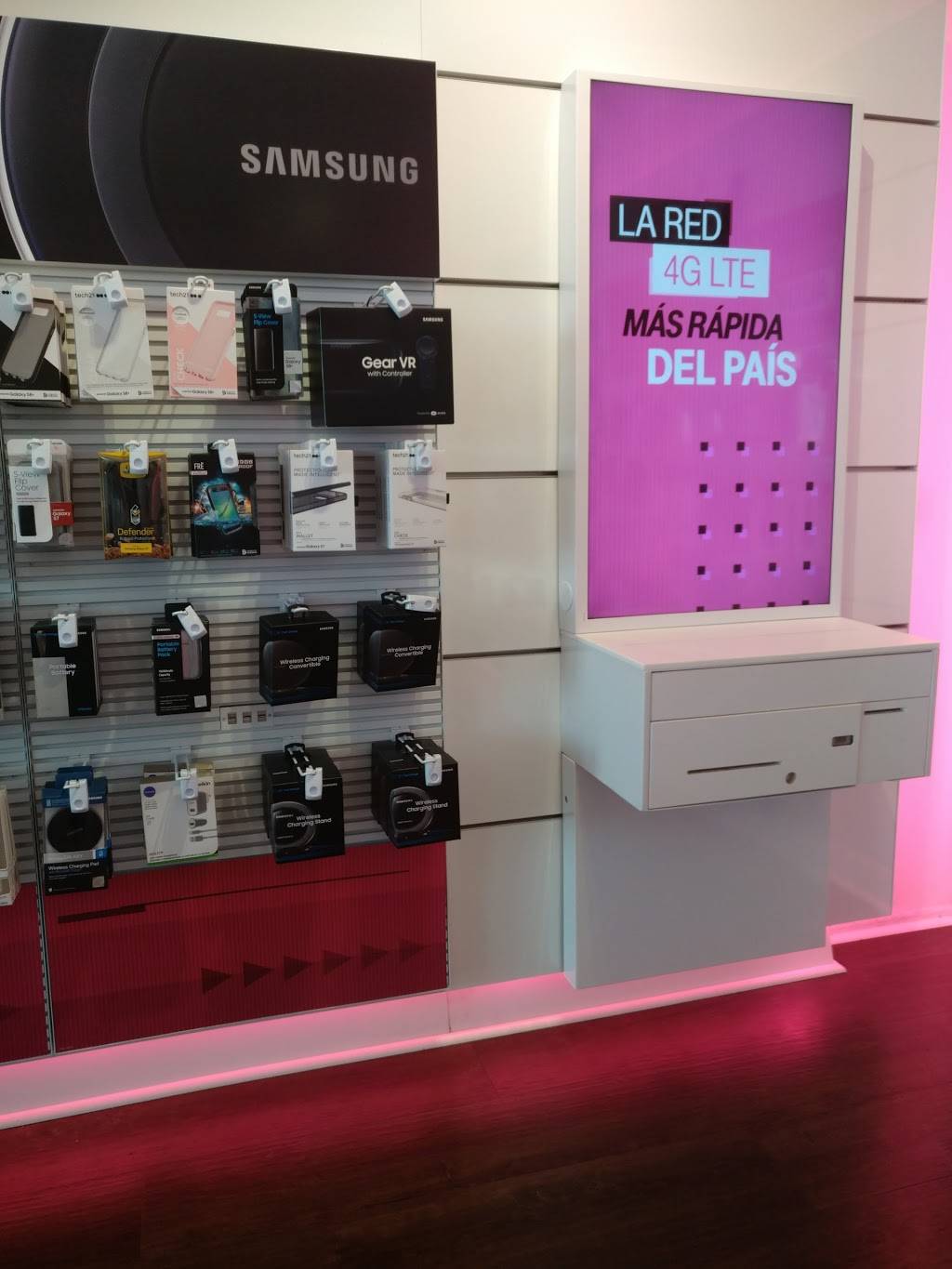 TMobile in 2519 S Zapata Hwy, Laredo, TX 78046, USA