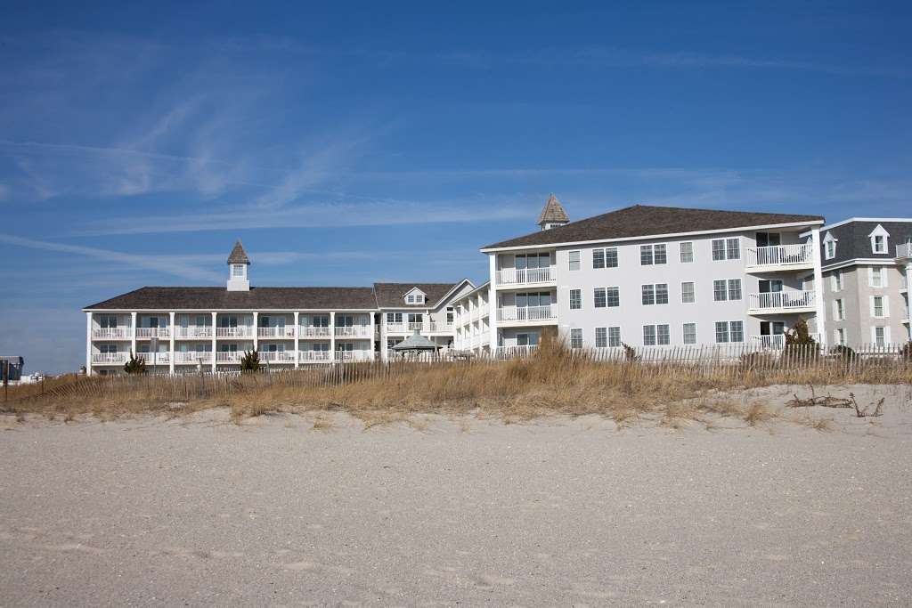 Sandpiper Beach Club | 11 Beach Ave, Cape May, NJ 08204, USA | Phone: (800) 732-7816