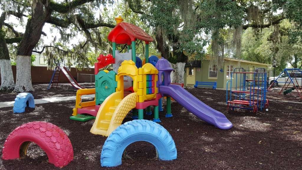 Smiles R Us daycare and Learning center | 8414 E Colonial Dr, Orlando, FL 32817 | Phone: (407) 281-0076