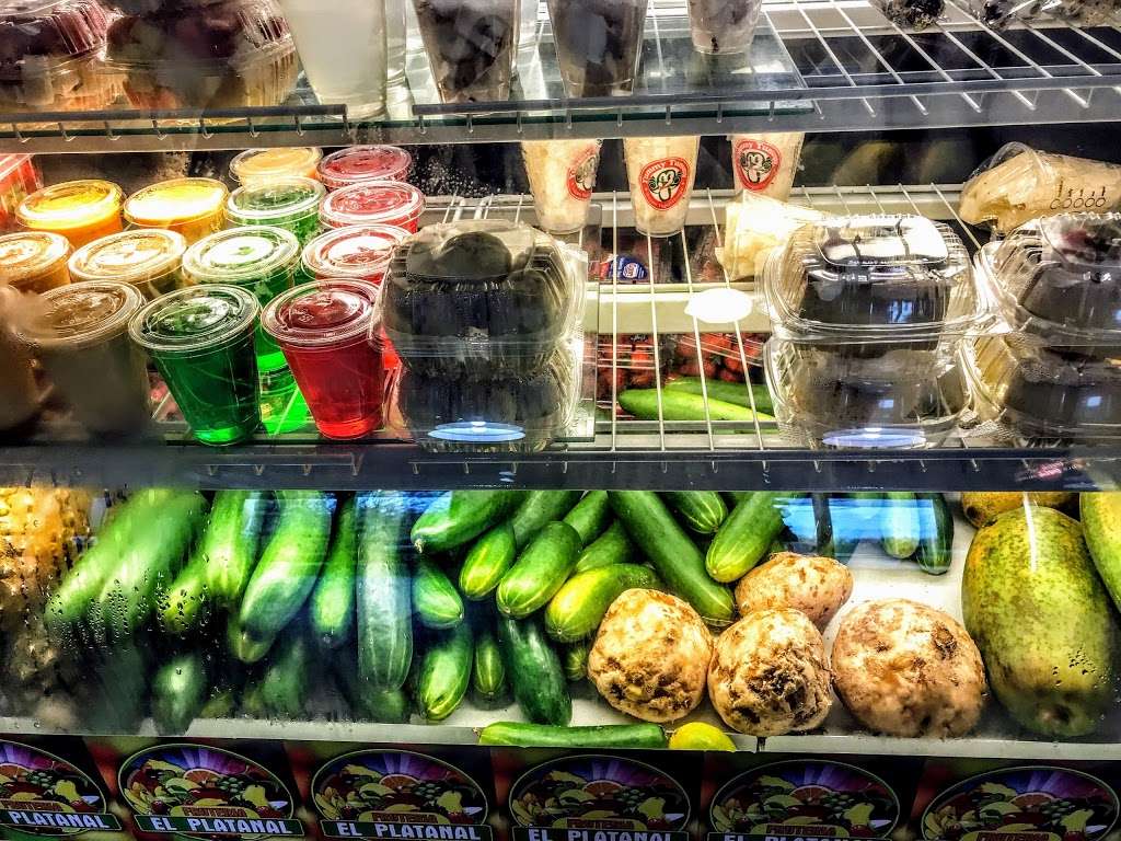 Fruteria el platanal 2 | 325 NW 16th St, Grand Prairie, TX 75050, USA | Phone: (469) 509-2858