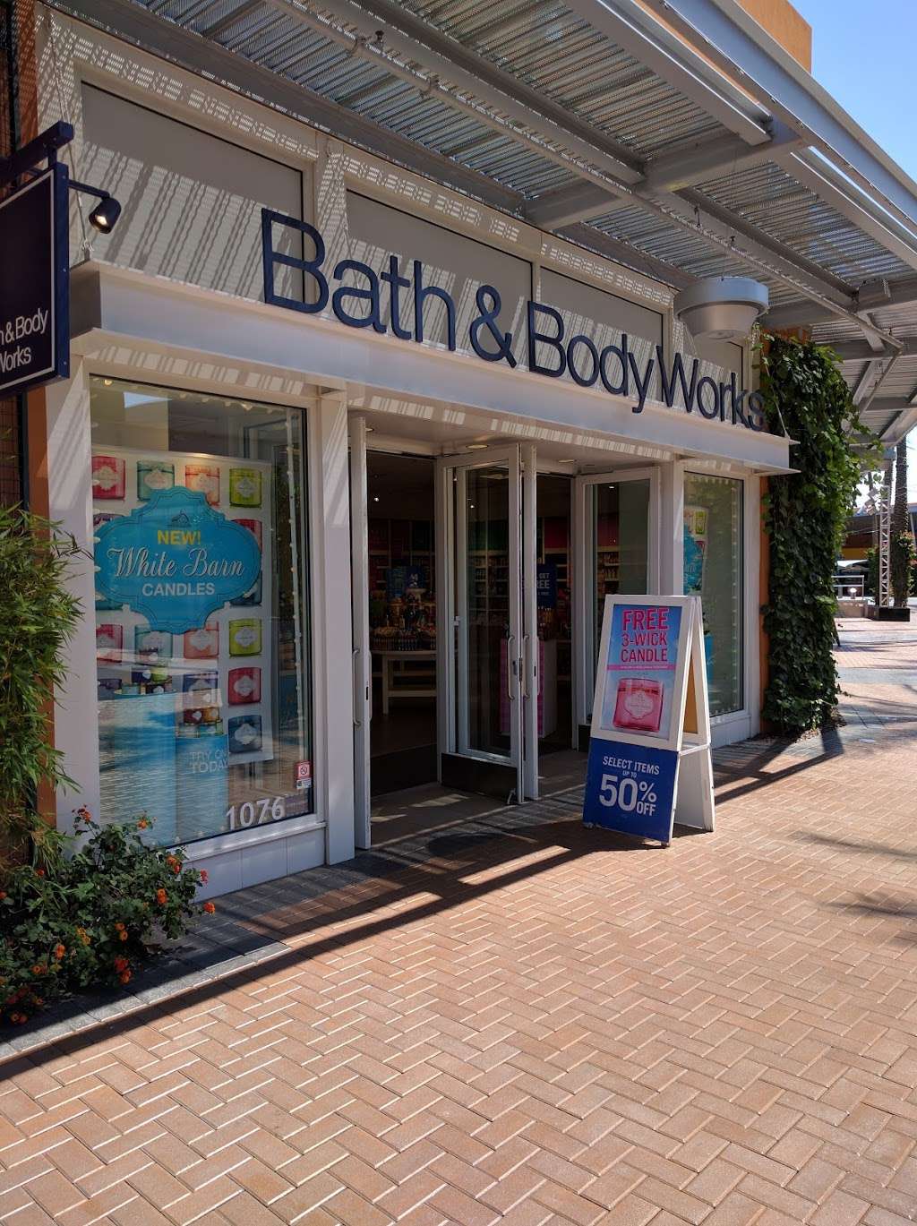 Bath & Body Works | 2000 E Rio Salado Pkwy, Tempe, AZ 85281, USA | Phone: (480) 557-9877