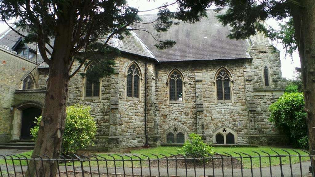 St Margarets Church, Putney | Putney Park Ln, Putney, London SW15 5HU, UK | Phone: 020 8789 5932