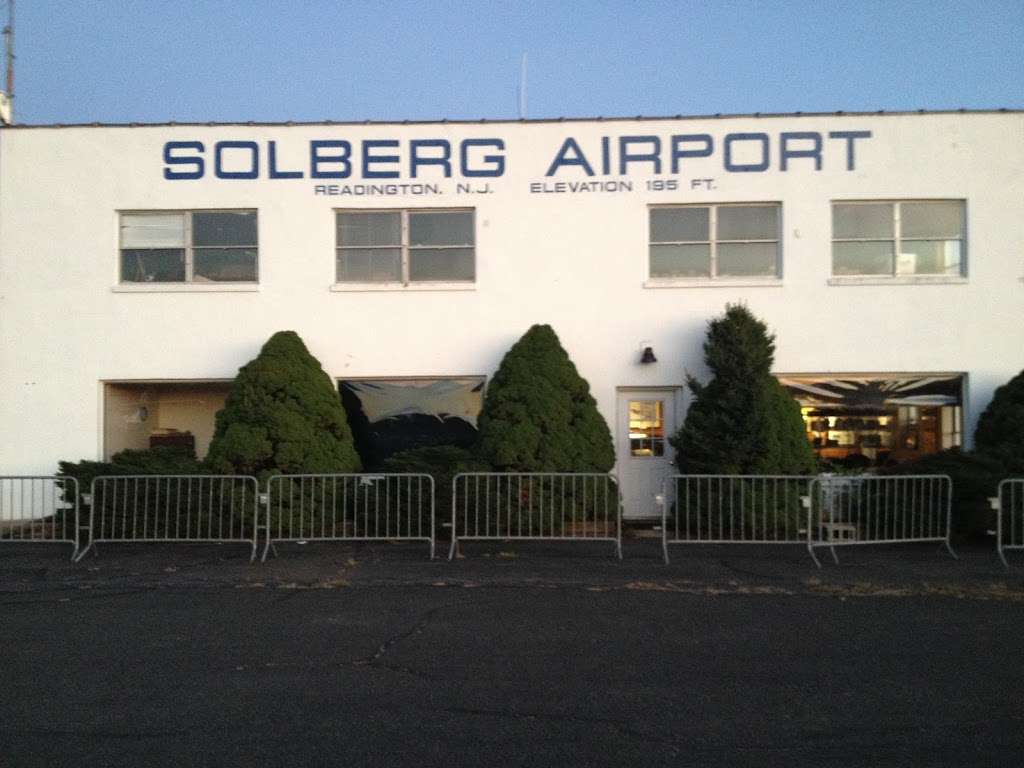 Solberg Airport | 39 Thor-Solberg Rd, Whitehouse Station, NJ 08889, USA | Phone: (908) 534-4000