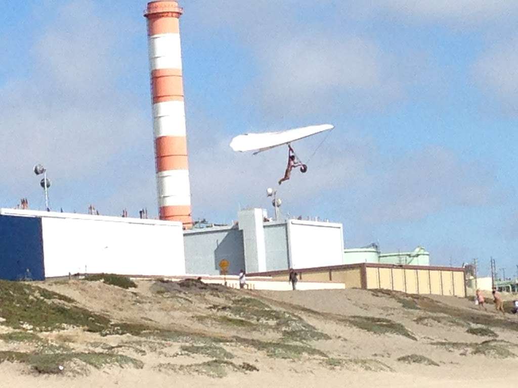 Windsports Hang Gliding at Dockweiler Beach | 12601 Vista Del Mar, Playa Del Rey, CA 90293, USA | Phone: (818) 367-2430