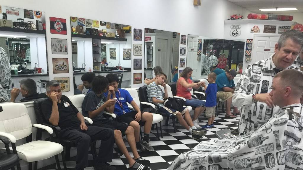 Mauricios Barber Shop | 190 Malabar Rd #124, Palm Bay, FL 32907, USA | Phone: (321) 802-6700