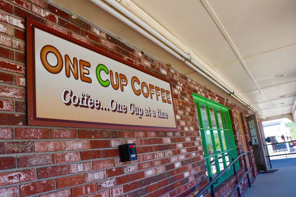 One Cup Coffee | 224 Dedham St, Norfolk, MA 02056, USA | Phone: (508) 384-0111