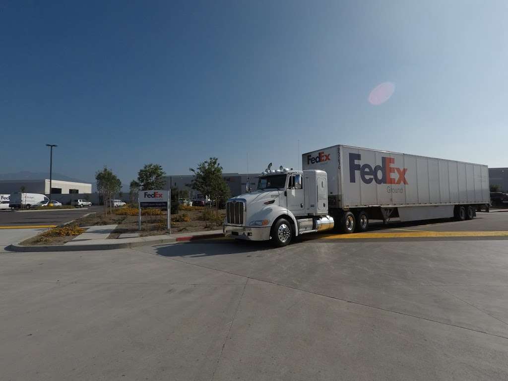 FedEx Ground | 12369 Lower Azusa Rd, Arcadia, CA 91006, USA | Phone: (800) 463-3339