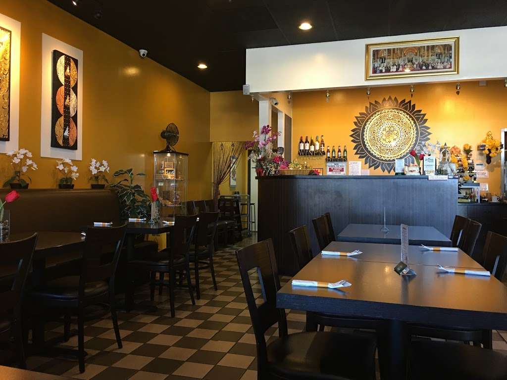 Siam Savory Thai Cuisine | 751 S Weir Canyon Rd #159, Anaheim, CA 92808, USA | Phone: (714) 282-1167