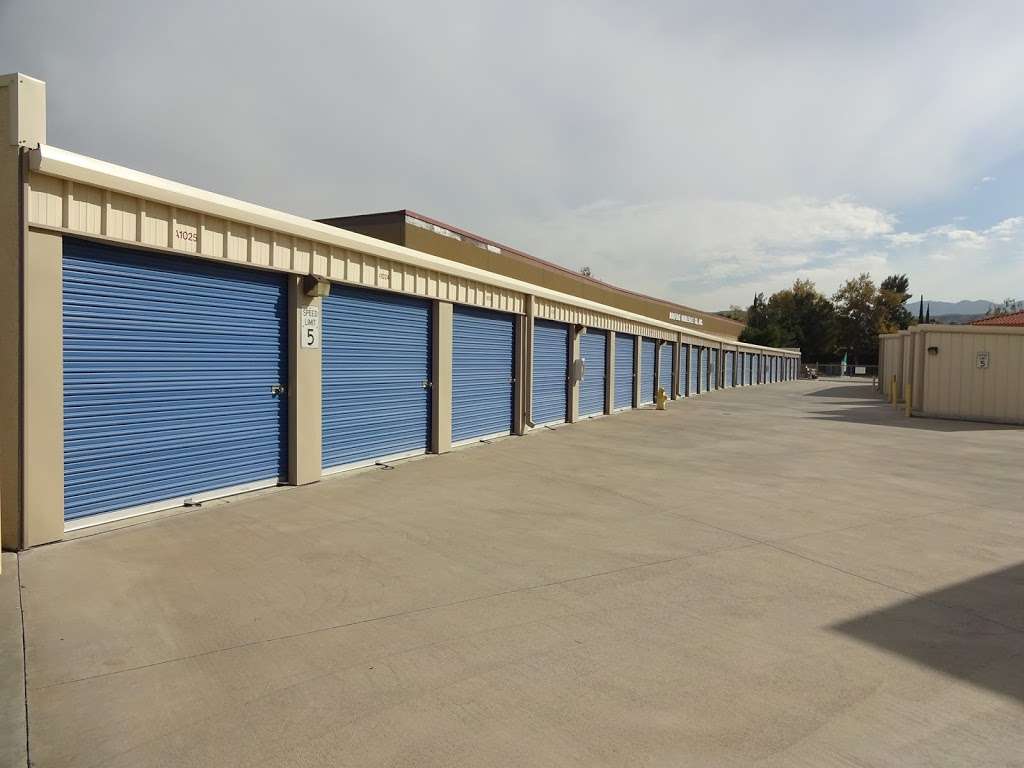 Storage Etc... San Bernardino | 194 Commercial Rd, San Bernardino, CA 92408, USA | Phone: (909) 264-8615