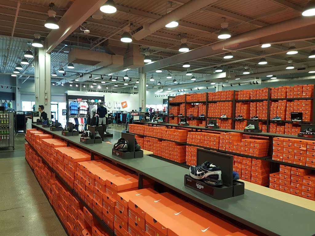 nike outlet straiton edinburgh