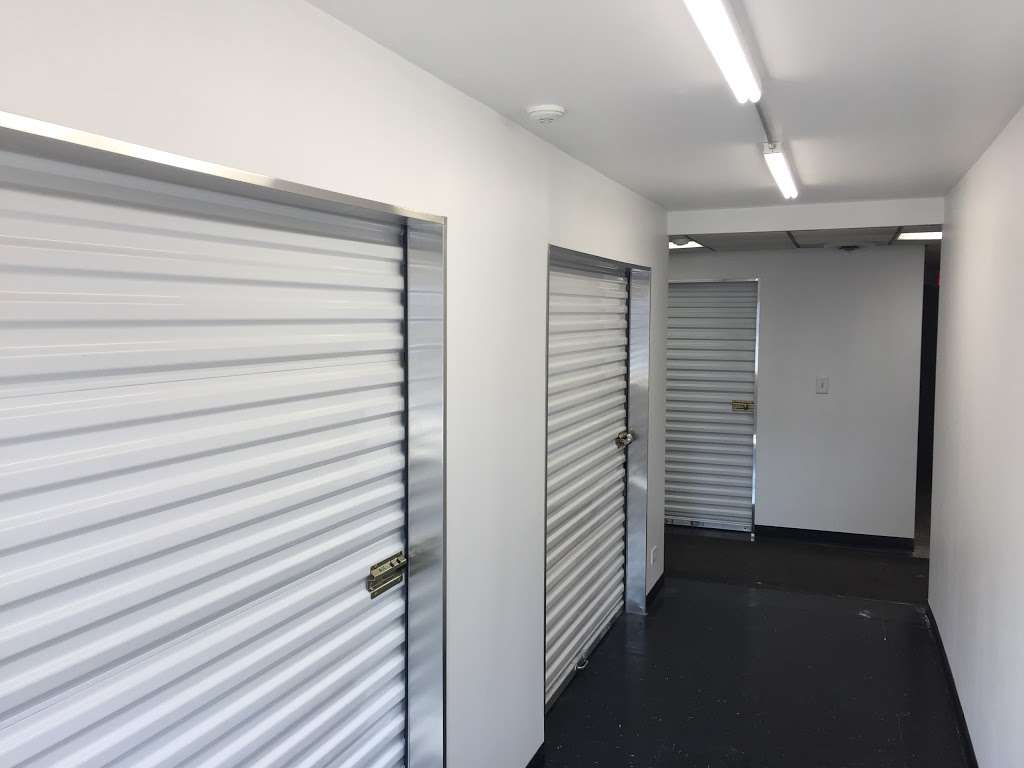 Apple Self-Storage | 540 S Rand Rd, Wauconda, IL 60084, USA | Phone: (847) 865-9064