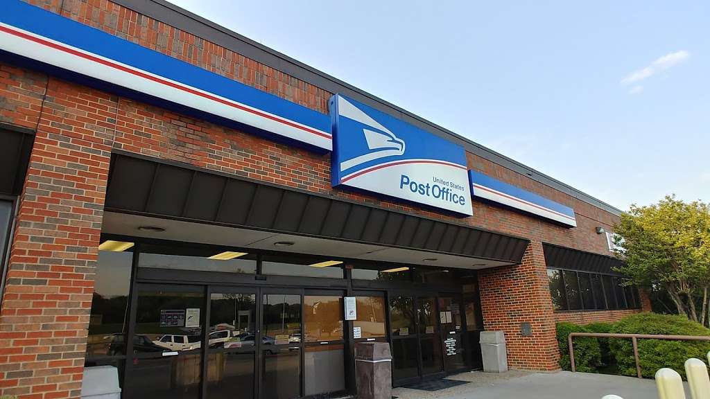 United States Postal Service | 401 Tom Landry Fwy, Dallas, TX 75208, USA | Phone: (800) 275-8777