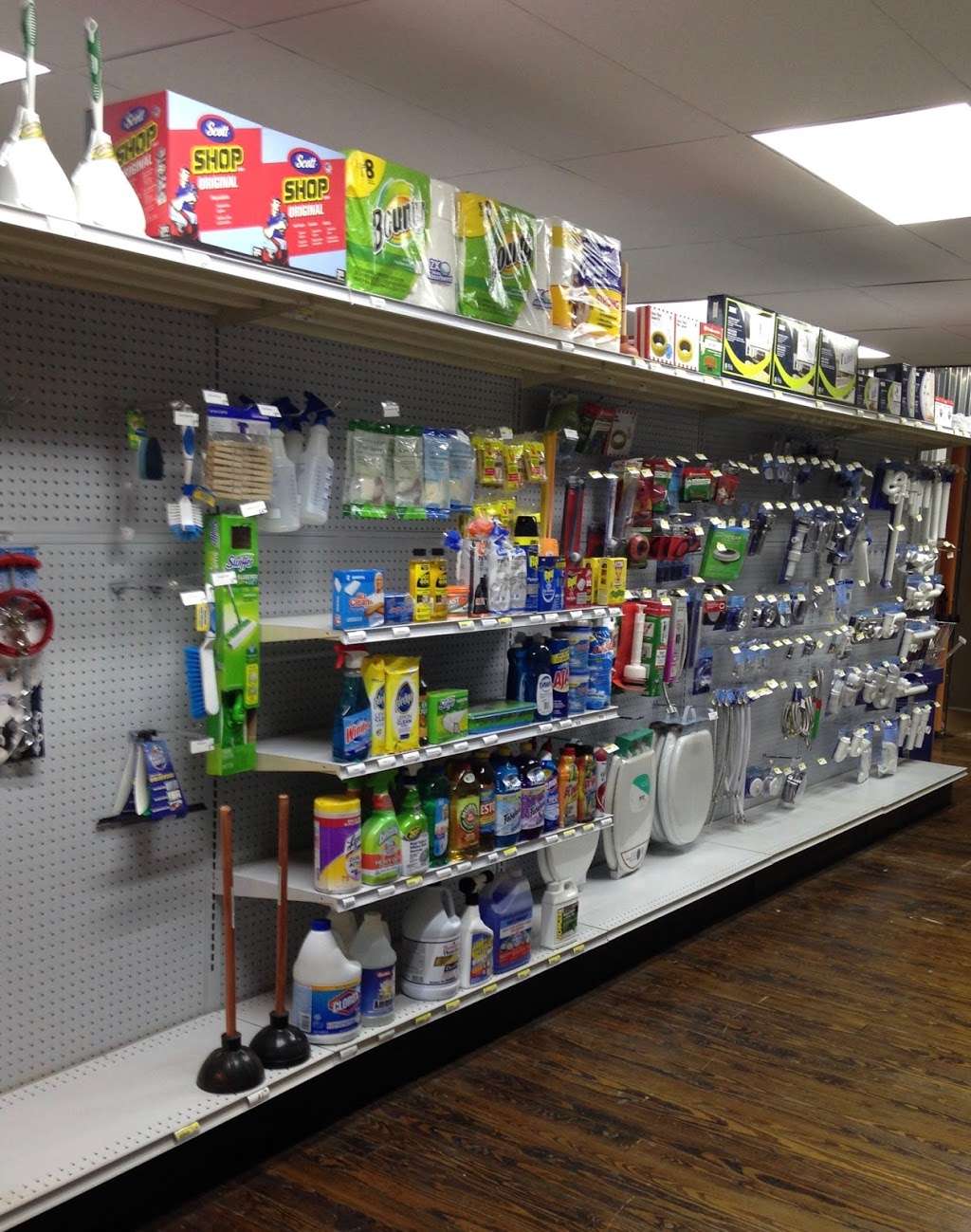 Pendleton Hardware | 121 W State St, Pendleton, IN 46064, USA | Phone: (765) 221-5552