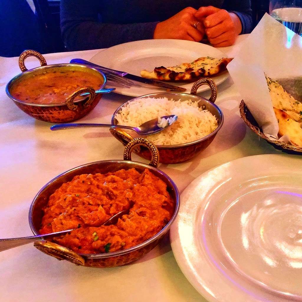 Maharaja Restaurant | 9765 W Higgins Rd, Rosemont, IL 60018, USA | Phone: (847) 720-4971