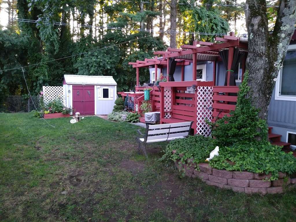 Hillcrest Mobile Home Park A Resident-Owned Community | 79 E Grove St, Middleborough, MA 02346, USA | Phone: (401) 765-7300