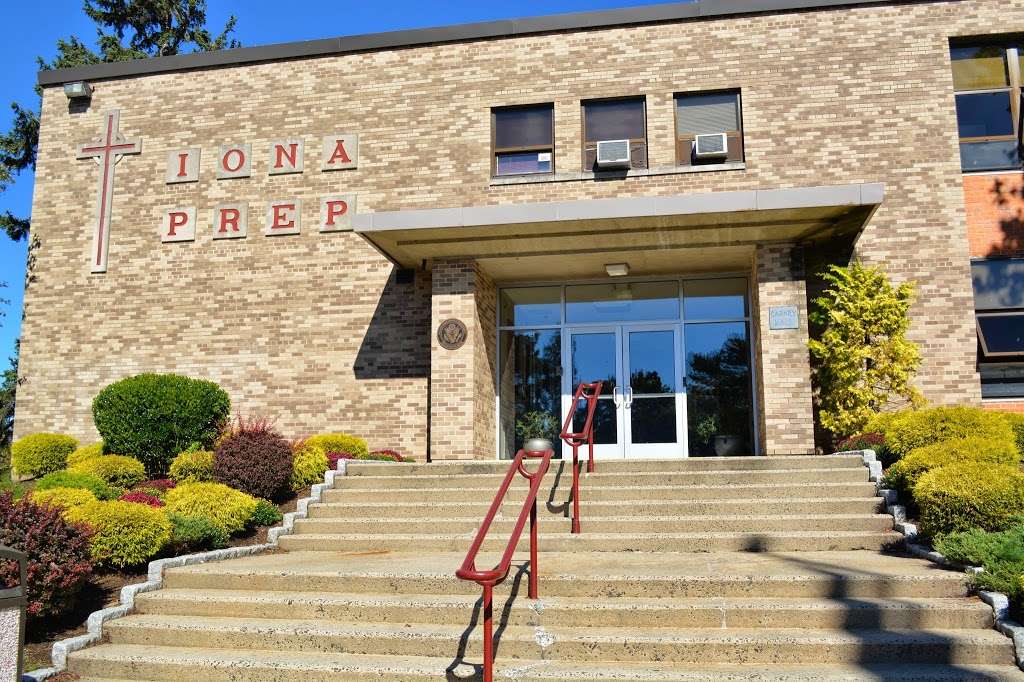 Iona Preparatory Upper School | 255 Wilmot Rd, New Rochelle, NY 10804, USA | Phone: (914) 632-0714