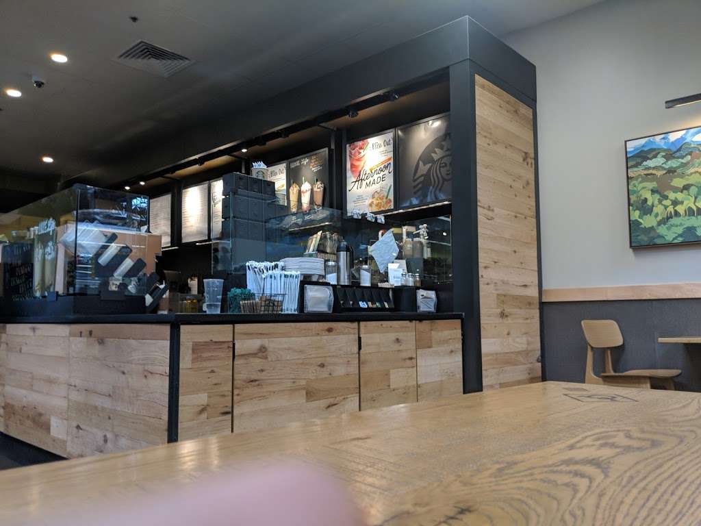 Starbucks | 750 S Ridge Rd, Castle Rock, CO 80104, USA | Phone: (303) 660-2500