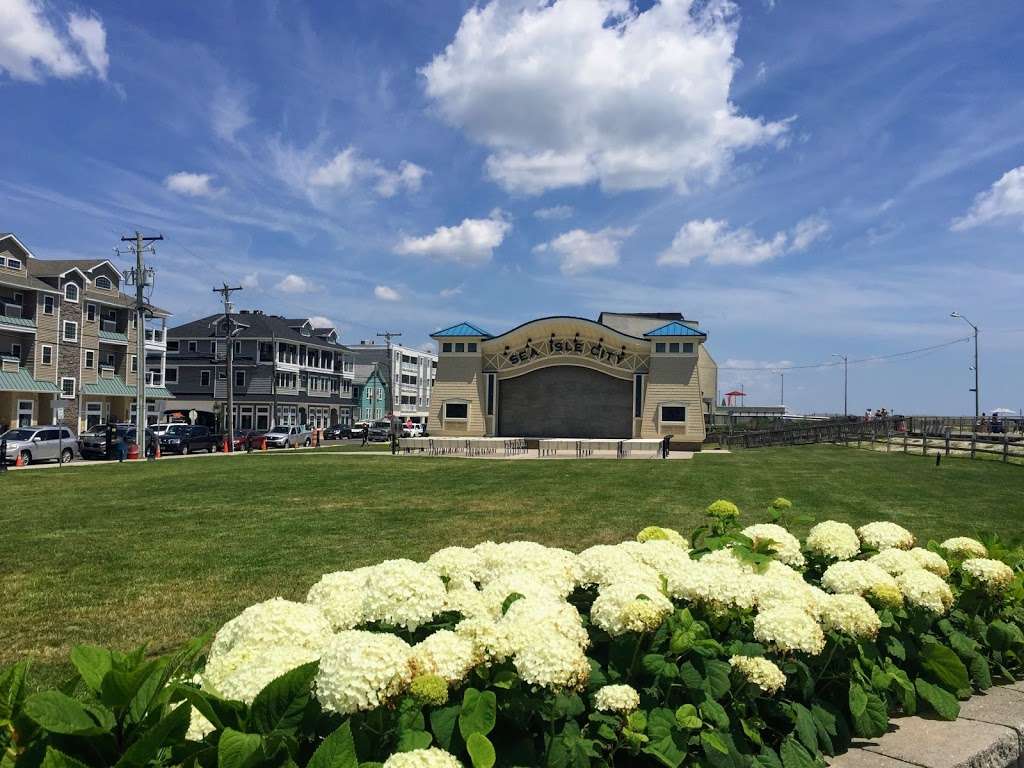 Sea Isle City Beach | 1st to 92nd Street, Sea Isle City, NJ 08243, USA | Phone: (267) 300-6118