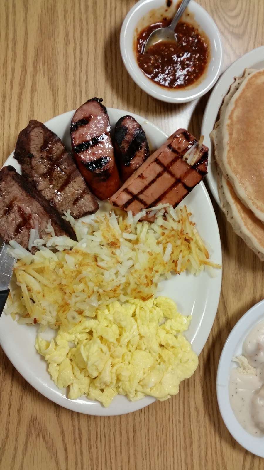 California Classic Cafe | 14196 Amargosa Rd a, Victorville, CA 92392, USA | Phone: (760) 241-3663