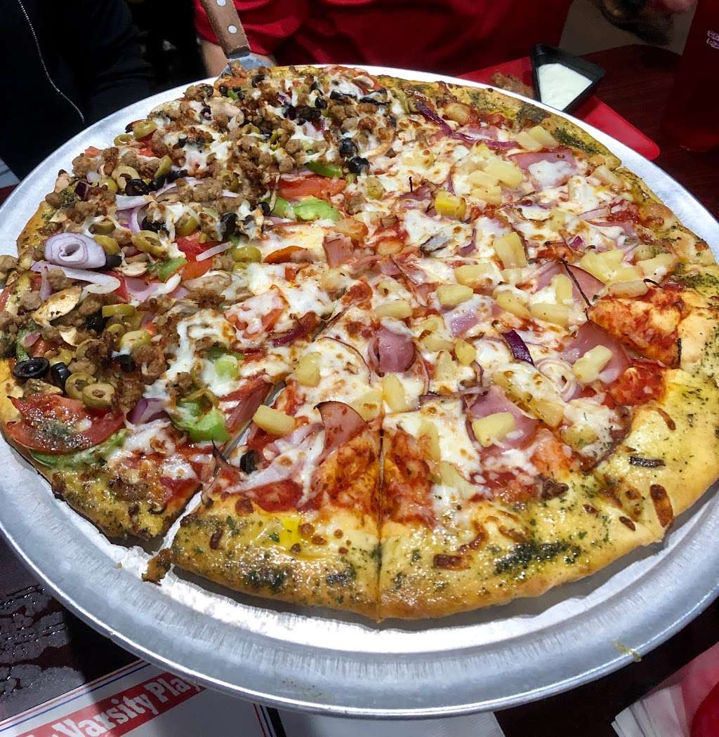 Center Court Pizza & Brew | 20711 Wilderness Oak #113, San Antonio, TX 78258 | Phone: (210) 497-5152