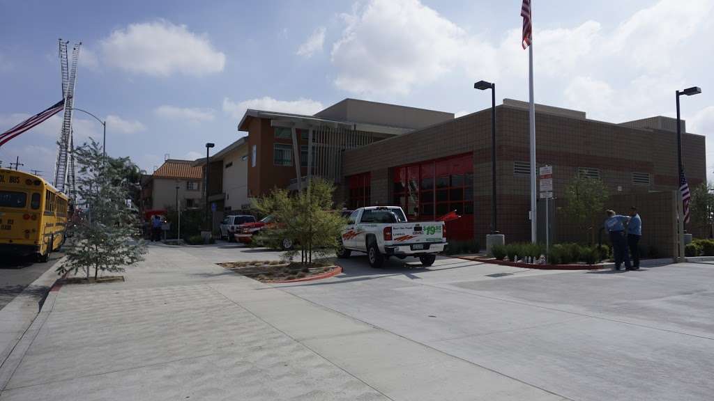 Los Angeles City Fire Station 7 | 14630 Plummer St, Panorama City, CA 91402, USA | Phone: (818) 892-4807