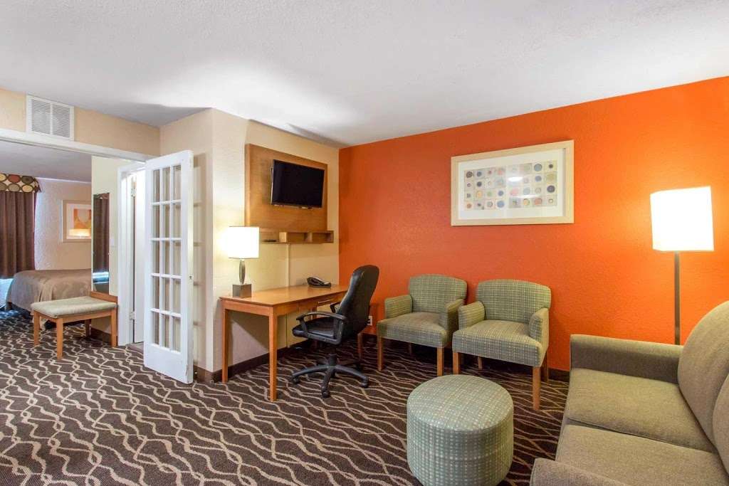 Quality Inn & Suites I-35 near AT&T Center | 3817 N PanAm Expy, San Antonio, TX 78219, USA | Phone: (210) 224-3030