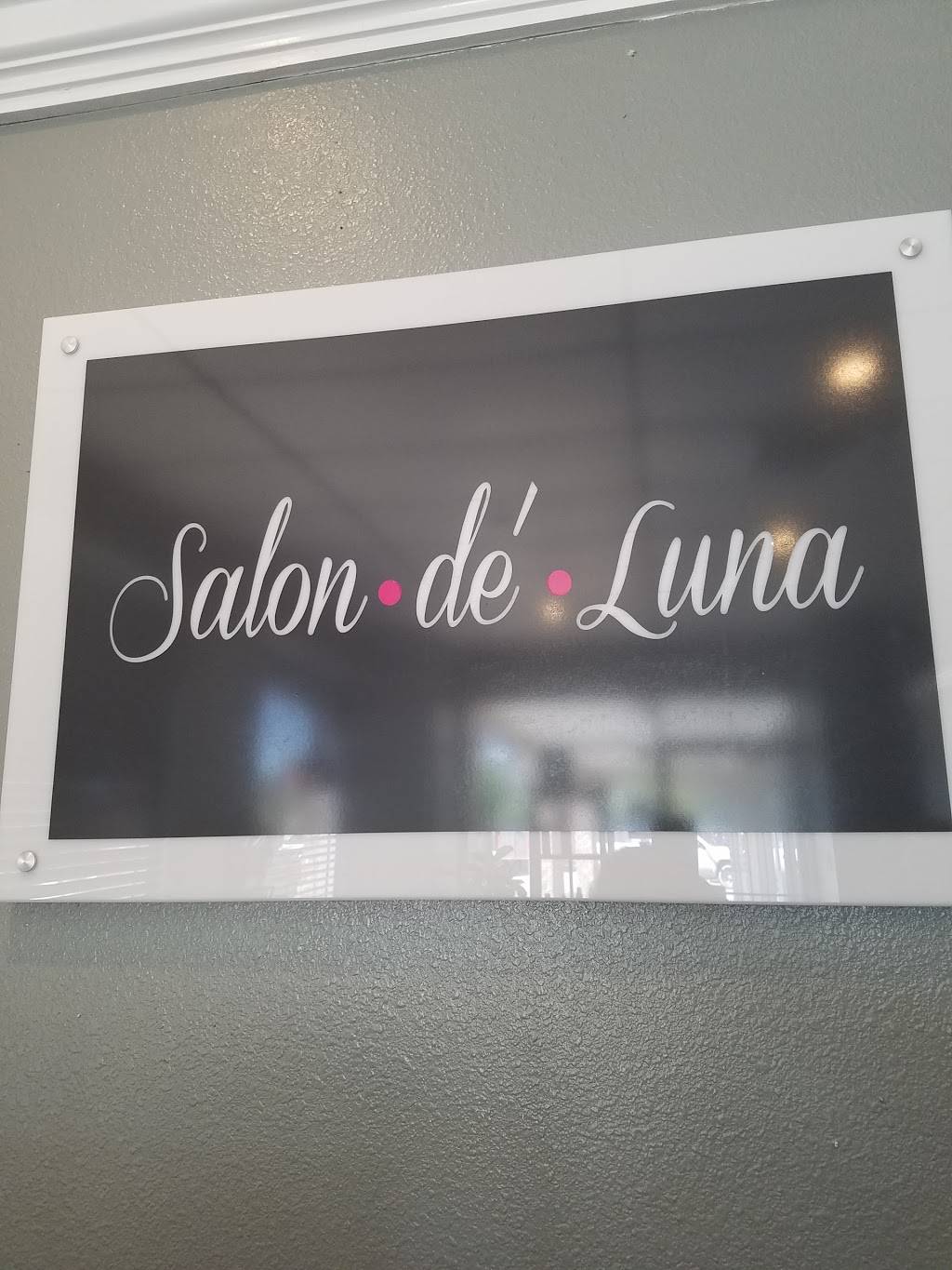 Salon De Luna | 4364 S Alameda St, Corpus Christi, TX 78412, USA | Phone: (361) 852-5523