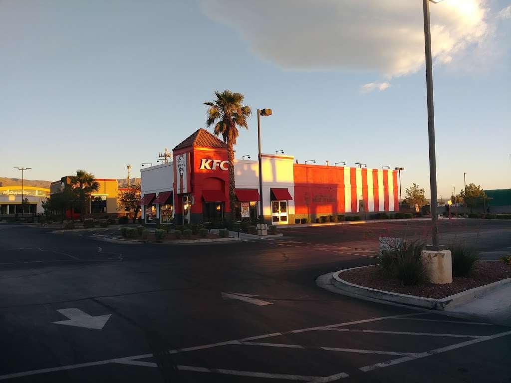 KFC | 8590 W Cheyenne Ave, Las Vegas, NV 89129, USA | Phone: (702) 451-0042