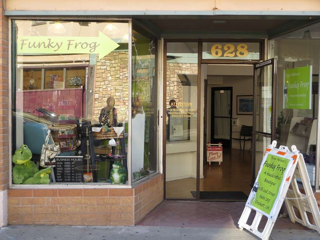 Teresa Molinars Funky Frog Boutique | 702 2nd Ave Suite 203, Crockett, CA 94525, USA | Phone: (707) 479-2427