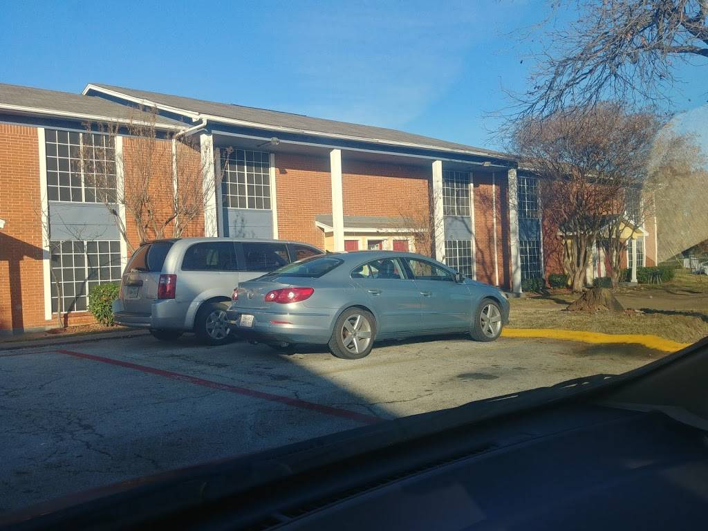 Casa del Parque Apartments 1736 W Randol Mill Rd, Arlington, TX 76012