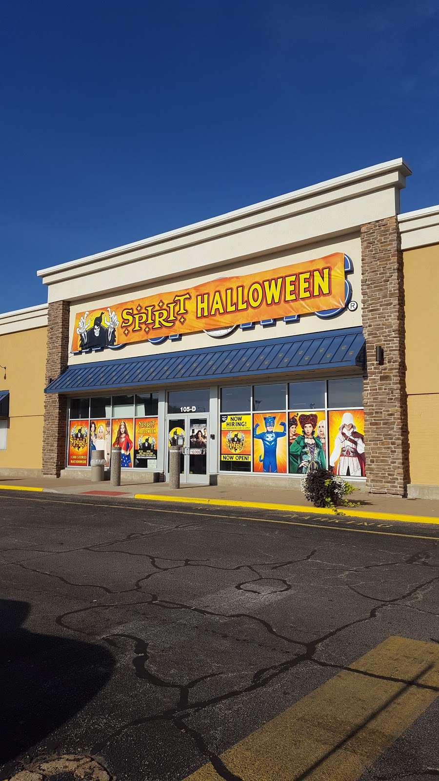 Spirit Halloween | 151 Skokie Valley Rd ste a, Highland Park, IL 60035, USA | Phone: (866) 586-0155