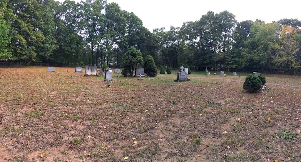 Holy Cross Polish National Cemetery | Cedar Knolls Dr, New Milford, CT 06776, USA