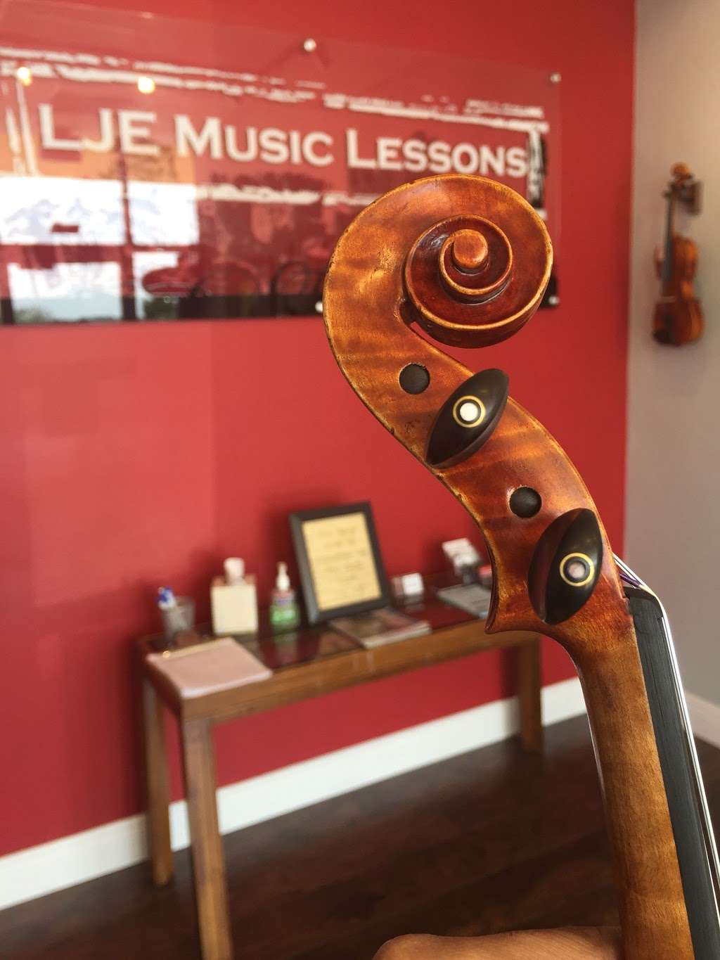 LJE Music Lessons | 9815 Culebra Rd #106, San Antonio, TX 78251, USA | Phone: (210) 332-9179