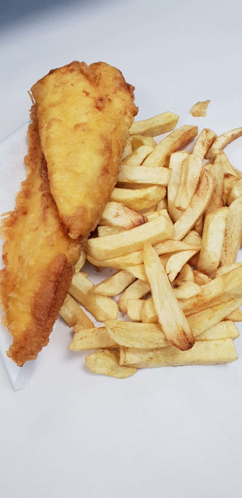 The King Neptune Fish Bar | 2 Defoe Parade, Chadwell St Mary, Grays RM16 4QR, UK | Phone: 01375 842100