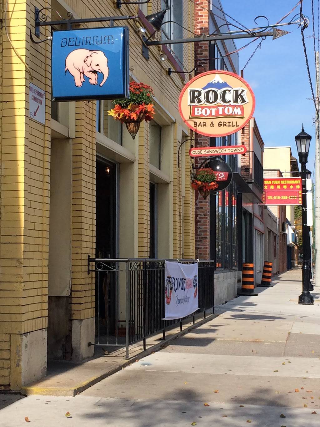 Rock Bottom Bar & Grill | 3236 Sandwich St, Windsor, ON N9C 1A6, Canada | Phone: (519) 258-7553