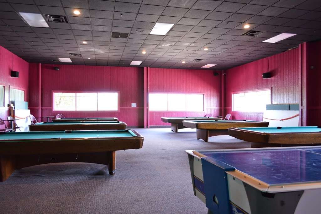 Inmans Bowling & Recreation Center | 3201 Evans Ave, Valparaiso, IN 46383, USA | Phone: (219) 462-1300
