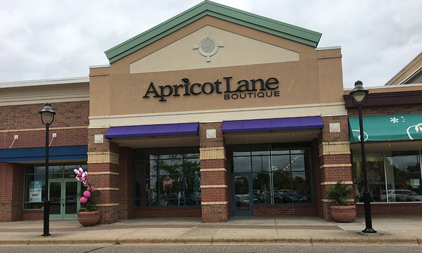 Apricot Lane Boutique - Blaine | 4255 Pheasant Ridge Dr NE Ste 314, Blaine, MN 55449, USA | Phone: (763) 432-5614