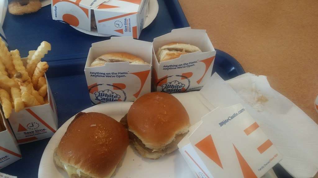 White Castle | 440 Ridge Rd, Griffith, IN 46319, USA | Phone: (219) 838-2044