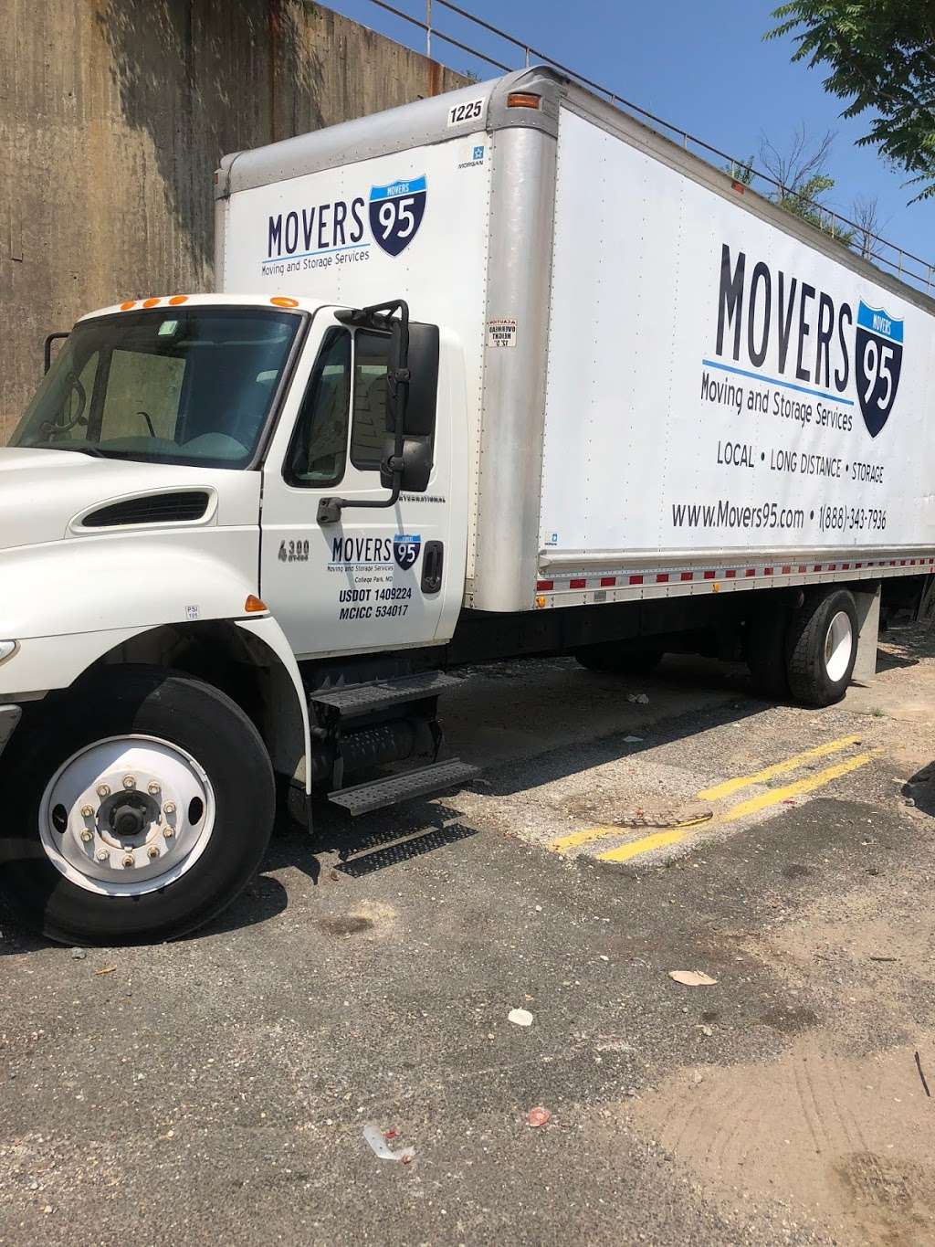 Movers95 | 4330 Hartwick Rd # 215, College Park, MD 20740 | Phone: (888) 343-7936